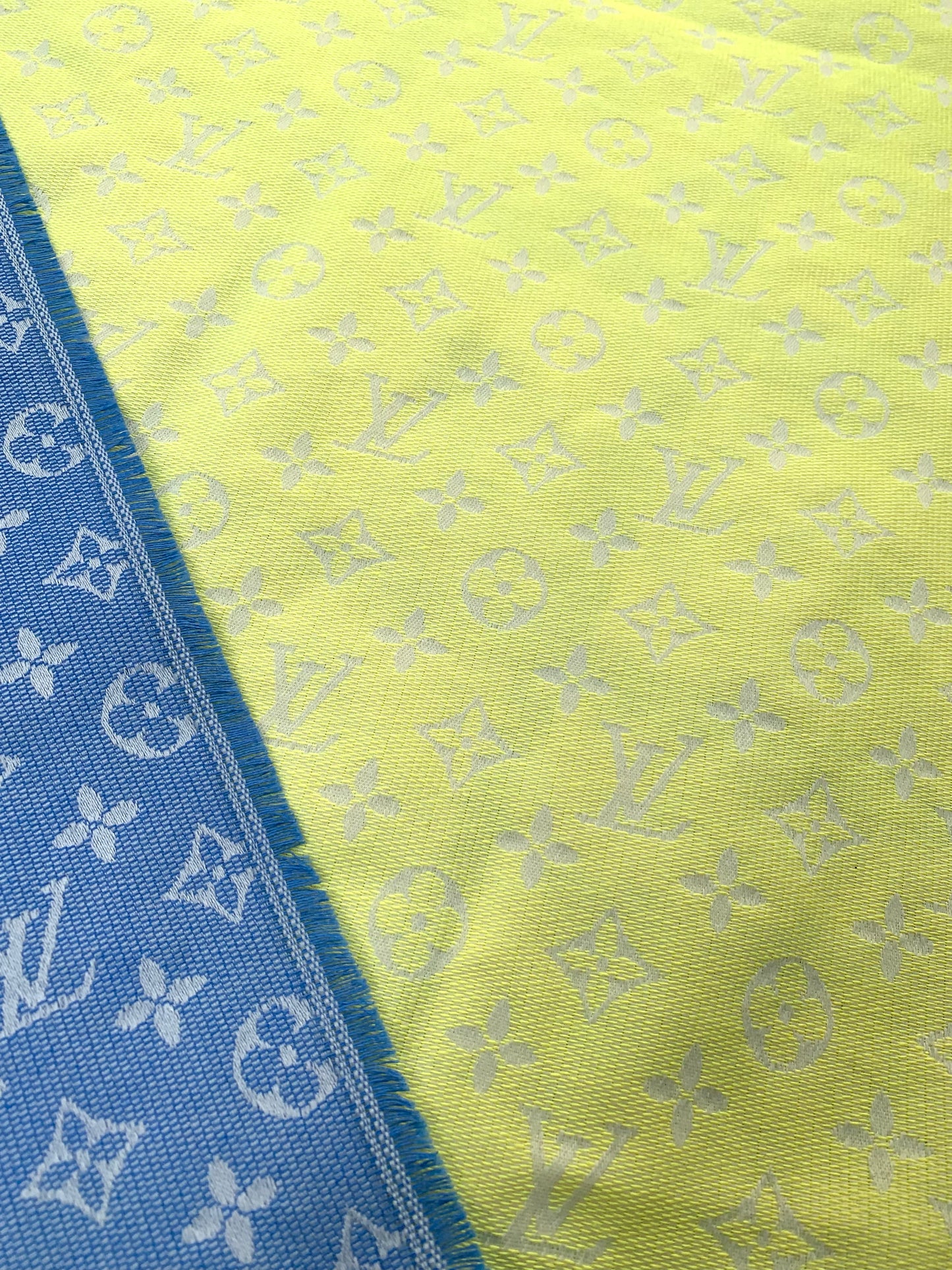 Frischer gelber Sommer-LV-Baumwollstoff für Kleidung