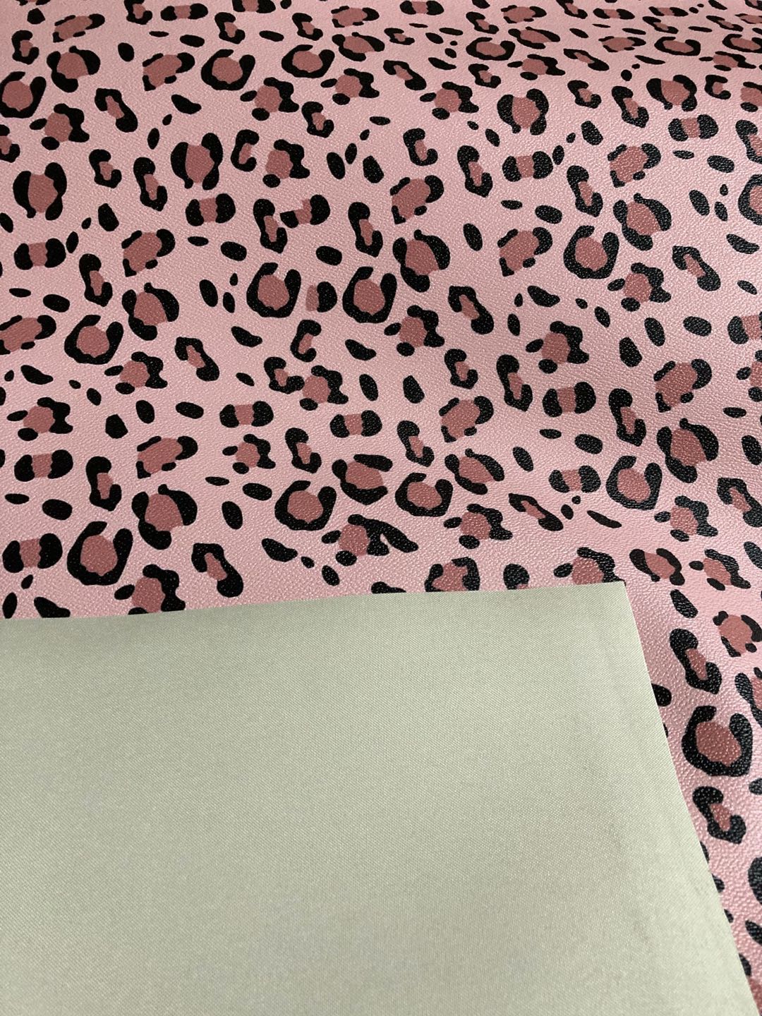 Tissu en cuir léopard rose pour sac à chaussures personnalisé