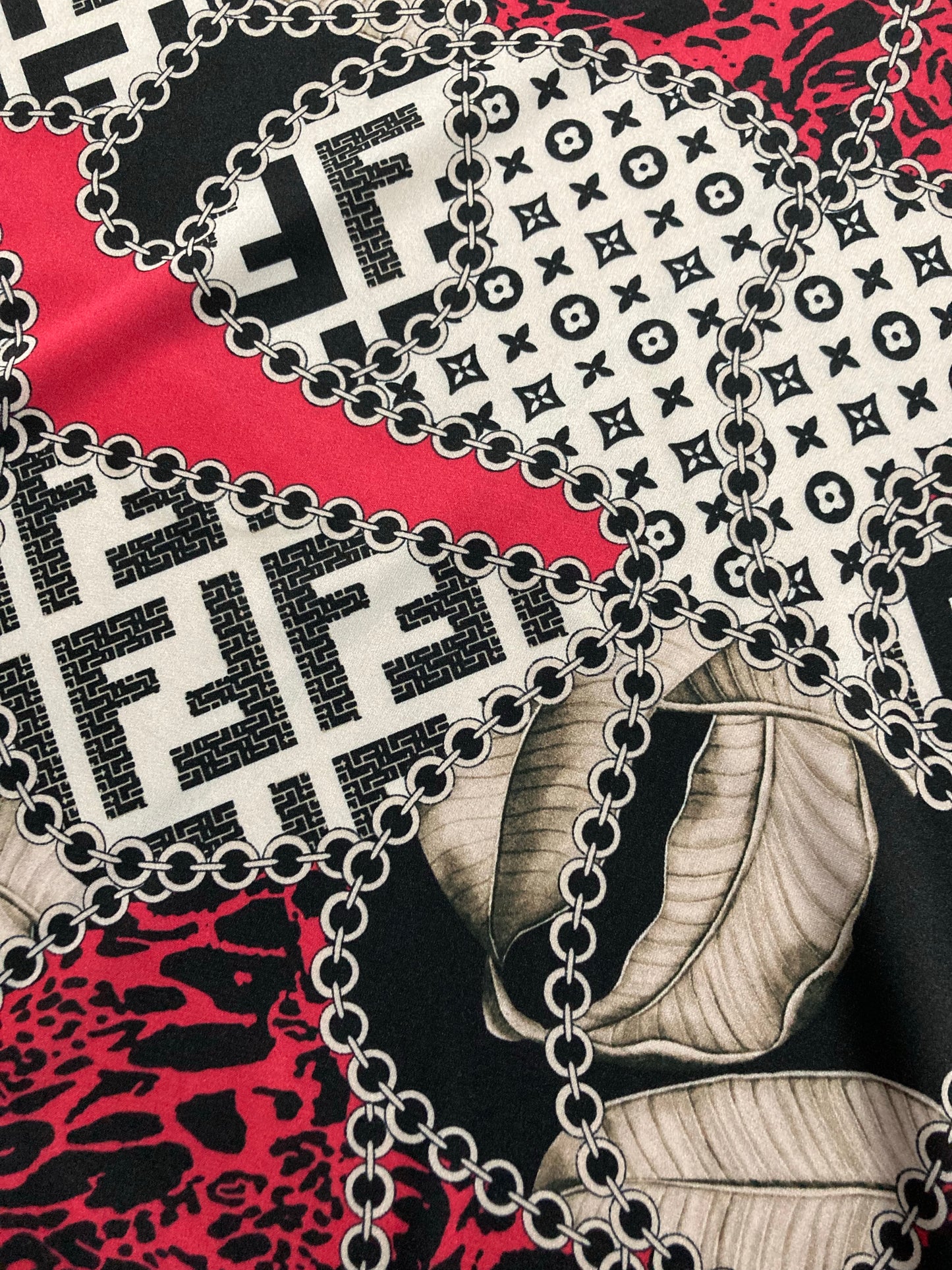 Designer-Satinstoff für individuelle Pyjamas
